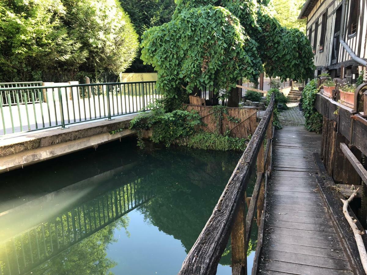La Residence Du Moulin Sainte-Maure Bagian luar foto